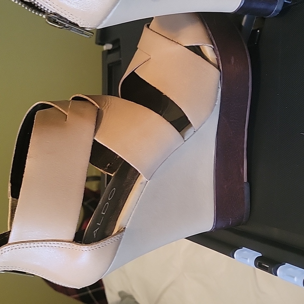 Aldo heels - Picture 2 of 3